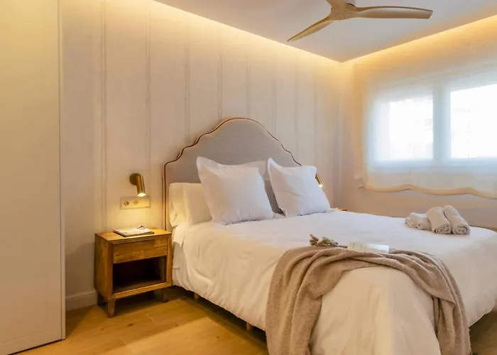 Pink Frontline Premium Apartment Torrevieja